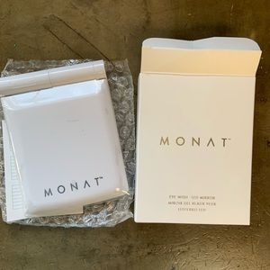 Monat travel LED folding mirror compact - new in box